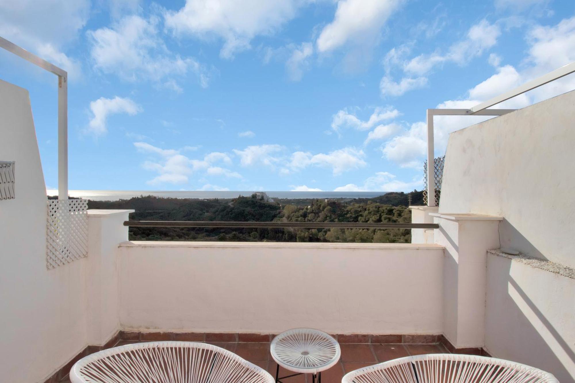 Duplex Estilo Boho Con Increible Terraza Y Vistas Al Mar En Estepona - Las Abejeras 609 Apartman Kültér fotó